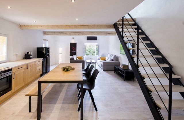 NEW Duplex centre Céret w/terrace & Canigou view