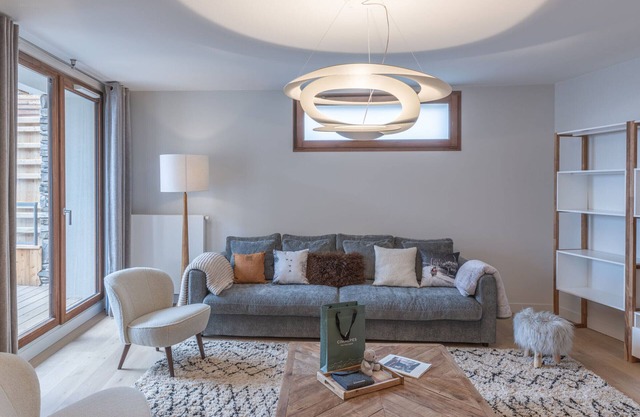New duplex near slopes, 400m to center, 2 bedrooms, parking, wifi