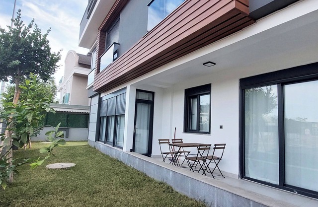 New Flat&Large Living Space(1) Close to Lara Beach