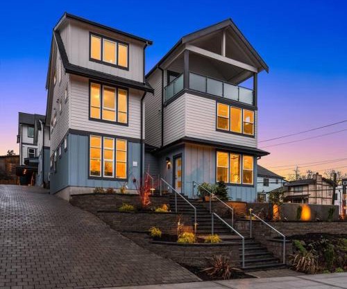 New House in peaceful and trendy Central District