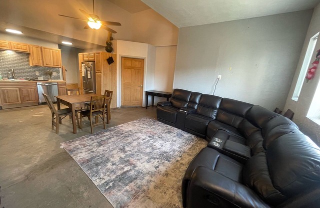 "NEW" Kenai Beachfront Cabin 5 - Rustic Alaskan Cabin
