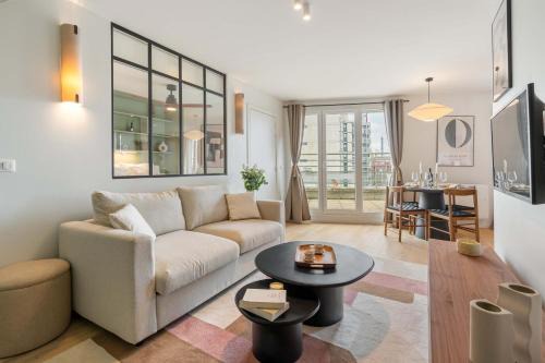 New loft with terrace & jacuzzi near Montparnasse