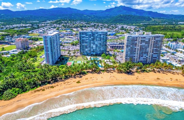 ★NEW! - Modern Beach Escape, Playa Azul-Tower 3, 1 Bedroom 1 Bath