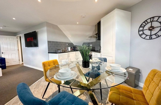 New Modern Luxurious One Bedroom in Twickenham