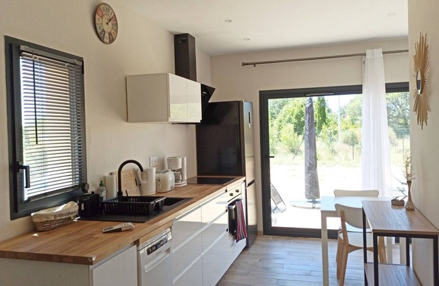 New, quiet guest house near village