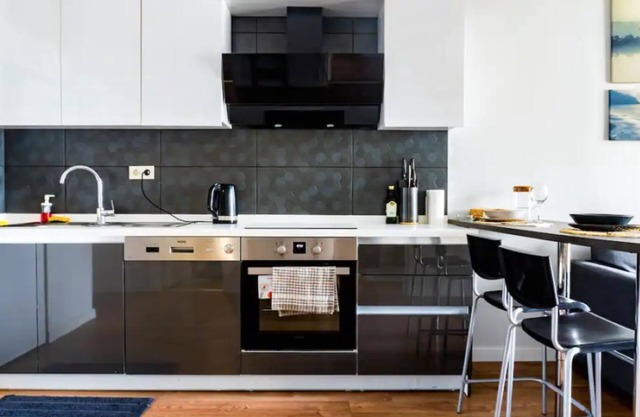 New residence, 5 minutes to kadikoy metro, metrobus