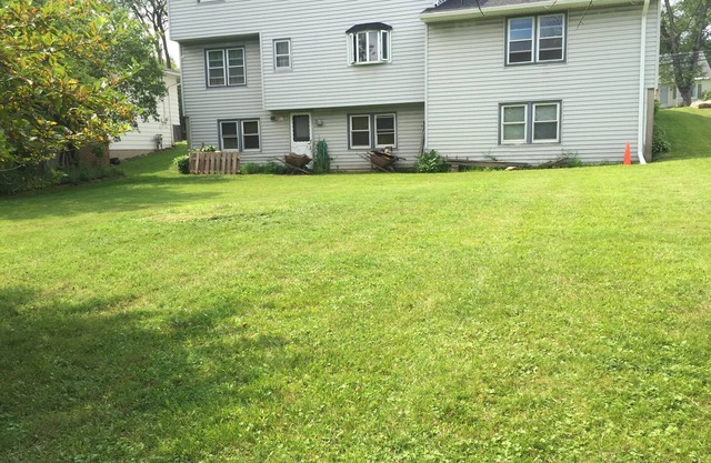 NEW! SPACIOUS 4BDRM CLOSE to SYRC Univ & DWNTWN.