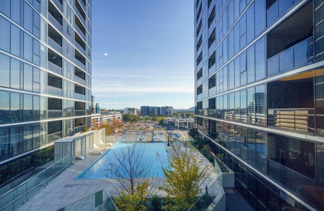 NEW TO VRBO: Luxury Living and Pool Views in the Heart of Woden
