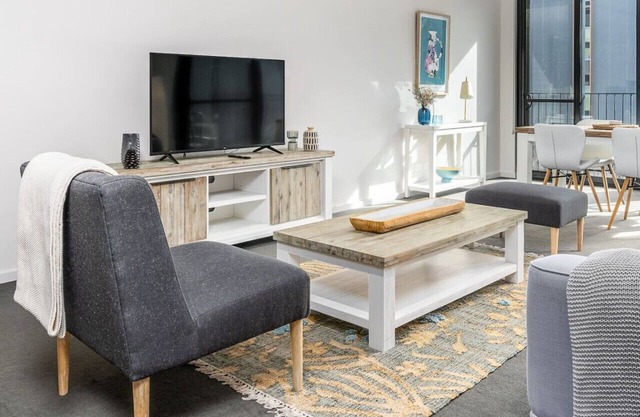 New to VRBO: Paradise in popular Pier Complex Apt in Kingston