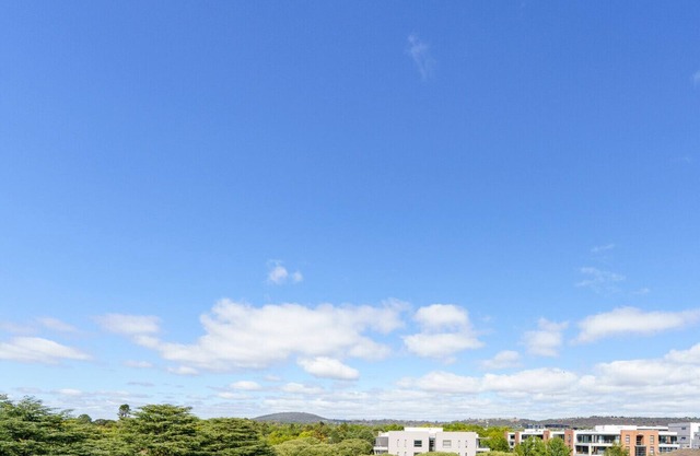 New to VRBO: Sophisticated Kingston Retreat Near the Foreshore