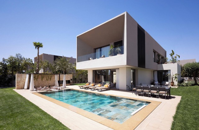 *New!* Villa Tiaré - Luxurious Oasis with Swimming Pool, Hammam and Cinema Room