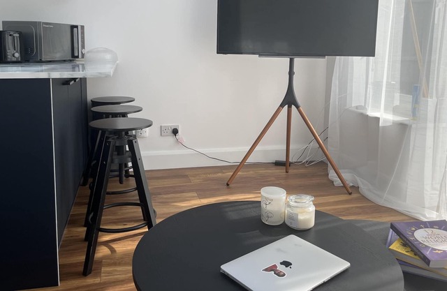 Newly refurbished 1-Bed Apartment in Croydon SE25