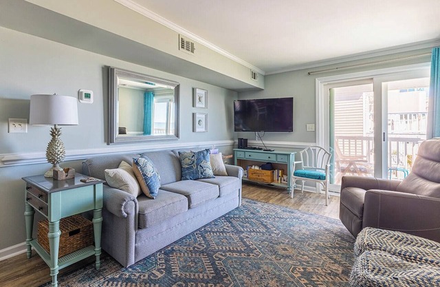 Newly Remodeled Beachfront Condo in Cherry Grove Beach