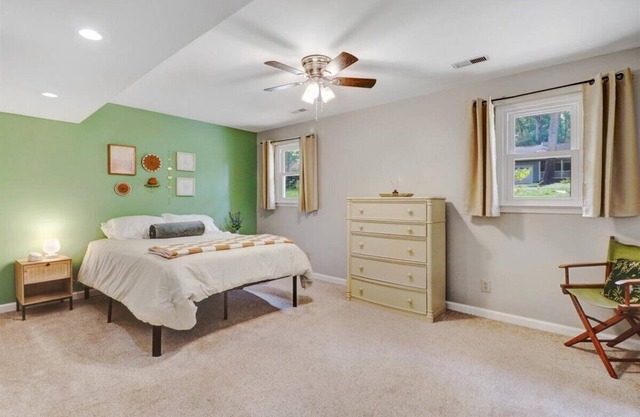 Newly remodeled! Spacious 2 bed, 1 bath home in Cary!