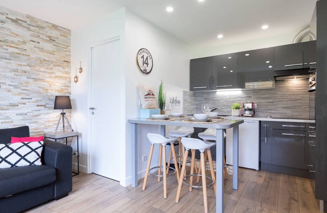 Newly Renovated 3-Star Apartment Near Slopes