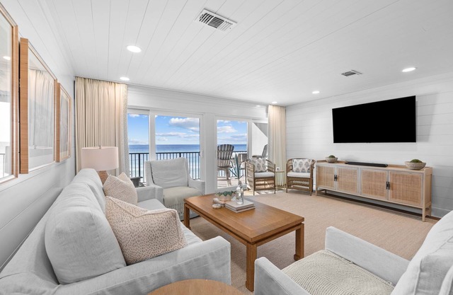 Newly Renovated Designer GULF FRONT Condo on 30A - Blue Mountain Villas #24