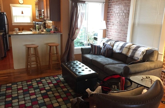 Newly Renovated Artist Loft in Historic Building Near ~BART~