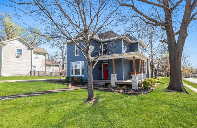 Newly Renovated Farmhouse in Family Friendly Pleasant Hill