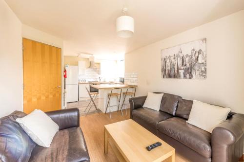 Newly Renovated Hampton 1 by Prescott Apartments