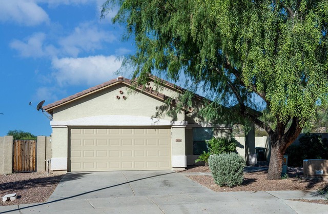 Newly Renovated Home In North West Valley of the Sun