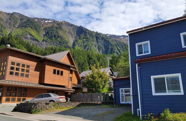 Newly renovated studio apartment located in the heart of downtown Juneau