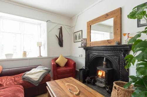 Niamh's Seaside Cottage