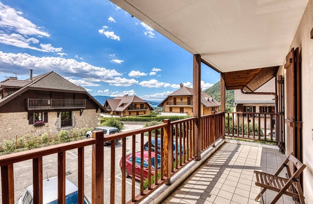 Nice Apartment near ANNECY LAC Menthon Saint Bernard - 6 persons