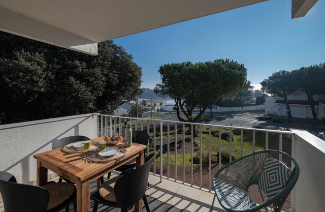 Nice apartment in residence, sea view, elevator, parking