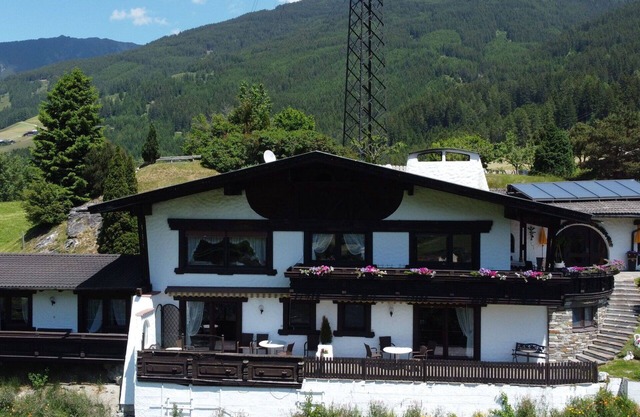 Nice apartment for 5 guests with TV, terrace and panoramic view