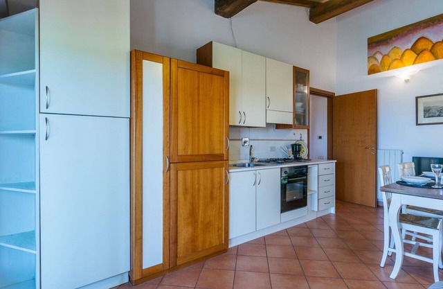 Nice apartment for 5 guests with WIFI, terrace, pets allowed and parking