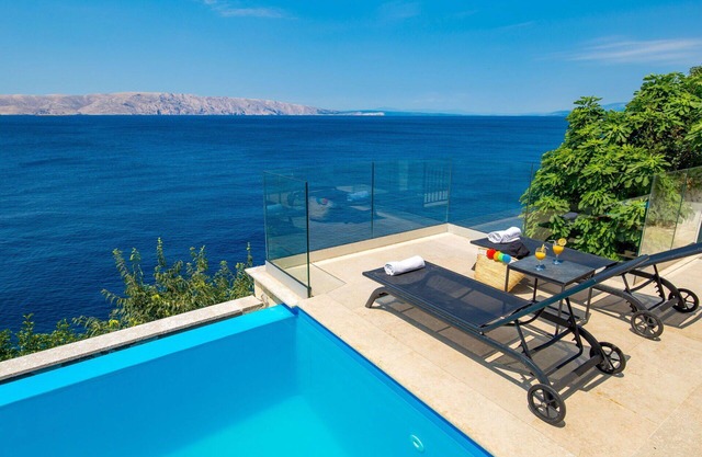 Nice apartment for 2 guests with A/C, pool, WIFI, TV, terrace and pets allowed