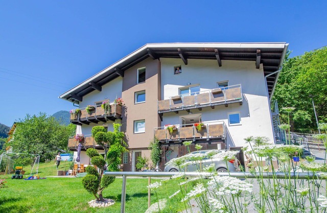Nice apartment for 4 guests with WIFI, TV and balcony
