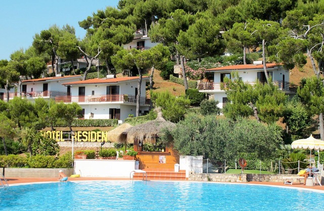Nice apartment for 4 people with pool, WIFI, A/C, TV, terrace and pets allowed