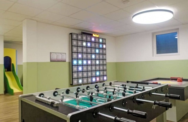 Nice apartment for 4 guests with WIFI, TV, terrace and parking