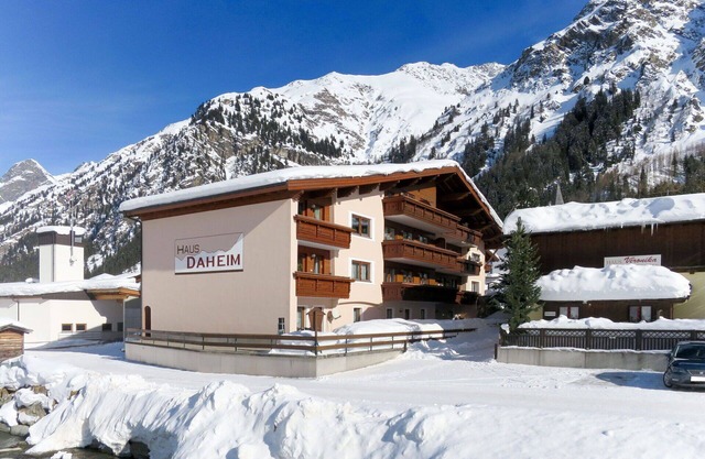 Nice apartment for 5 guests with WIFI, TV, terrace and pets allowed