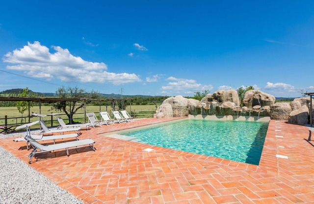Nice apartment for 4 guests with A/C, WIFI, pool, patio, pets allowed, panoramic view and parking