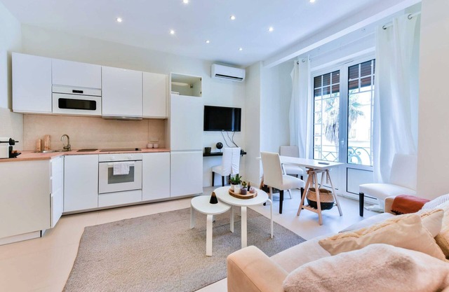 Nice apartment Juan-Les-Pins - 300m Beach
