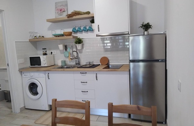 Nice apartment to enjoy a nice town.