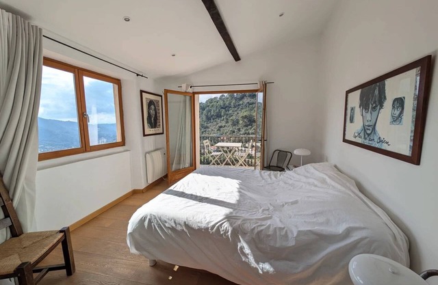NICE - ARRIERE PAYS - PEILLON VILLAGE - SPACIOUS VILLAGE HOUSE - RENTAL