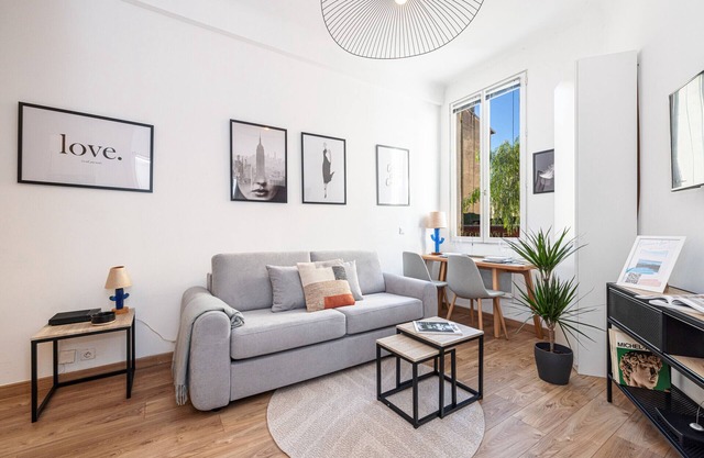 Nice equipped studio - Port district