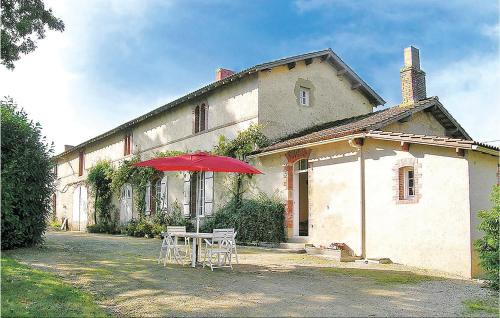 Nice Home In La Chapelle Hermier