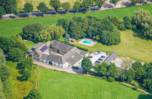 Nice home in Simpelveld with WiFi