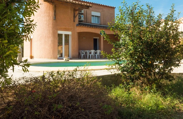 Nice quiet villa with private swimming pool near Saint Cyprien