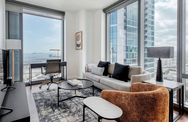 Nice Rincon Hill 1BR w/Pool & Yoga, nr Tech Hub & Shops, by Blueground