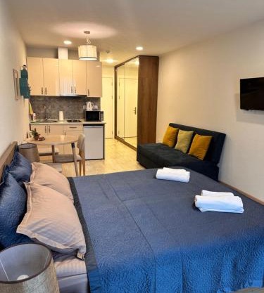 Nino's Rooms