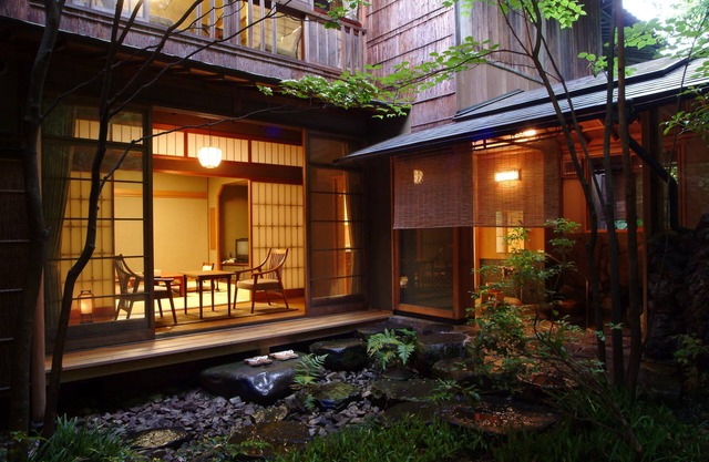 Nishimuraya Honkan