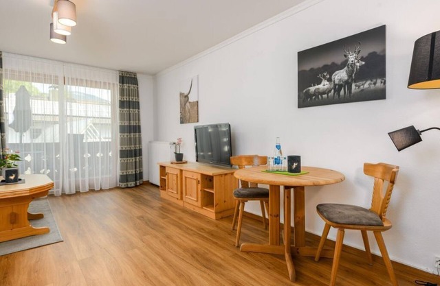 "No. 14" apartment, shower, WC, 1 bedroom - Wallgauer Hof, vacation apartments