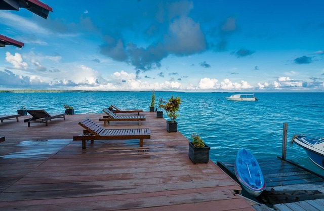 Noah Maratua Resort