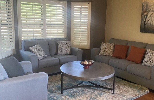 North Phoenix Close to Everything/Secured Parking