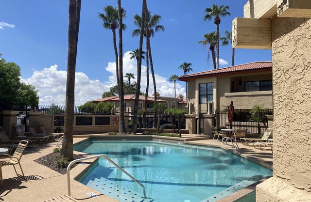 North Phoenix Condo 2 bed 2 bath
